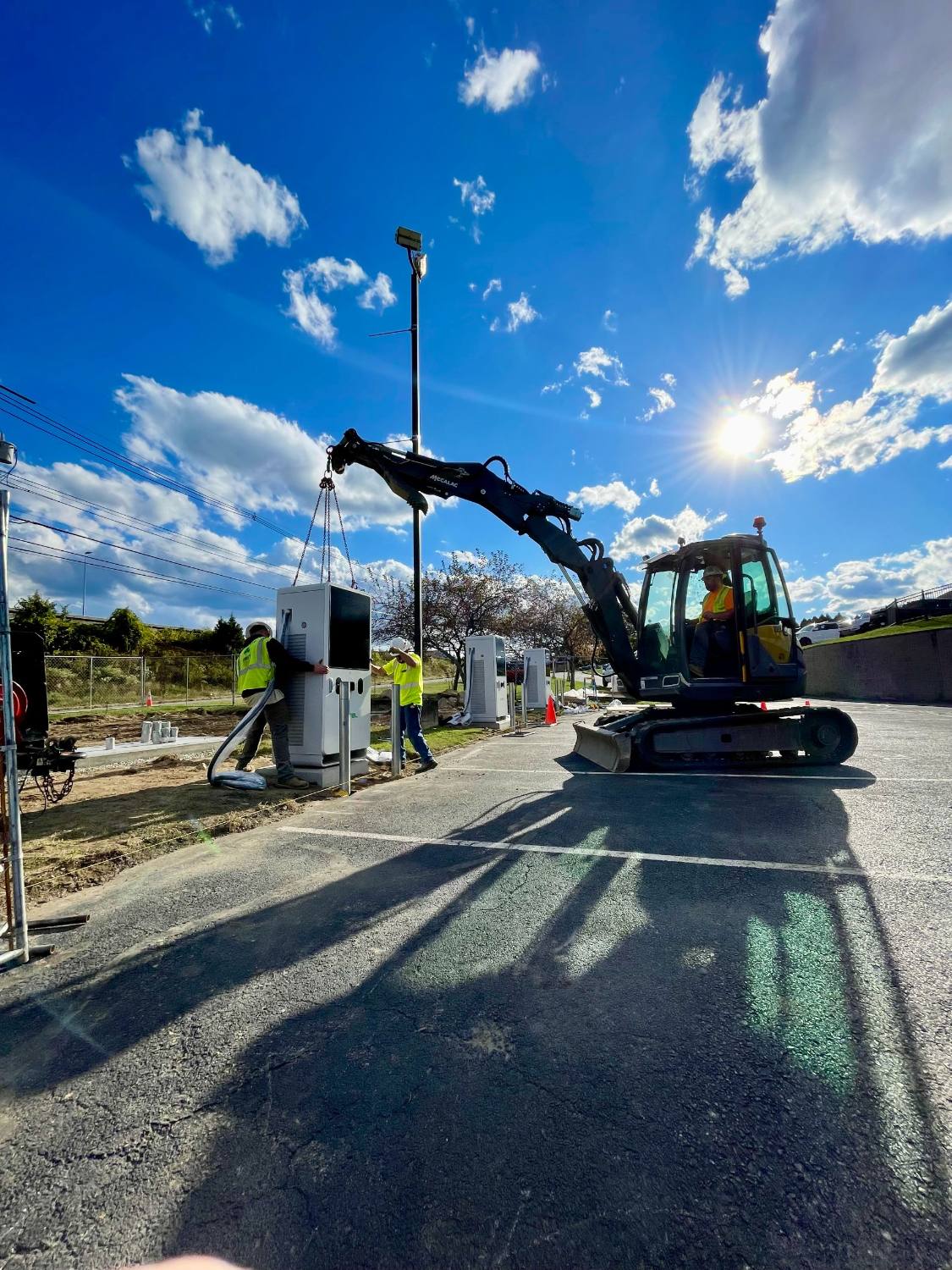 DC fast charging installation